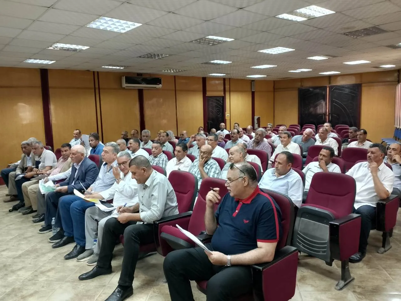 تعليم البحيرة يستعرض تنفيذ خطة الوزارة للتخلص من نظام الفترات المسائية.