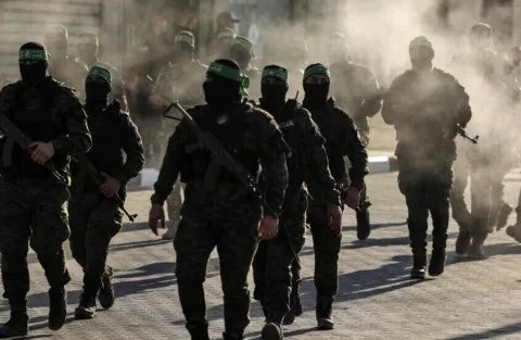استعداداً لعمليات خاصة للإفراج عن الأسرى.. حماس تُفعّل بروتوكول “الإخلاء السريع” وتعلن حالة التأهب القصوى. استعداداً لعمليات خاصة للإفراج عن الأسرى.. حماس تُفعّل بروتوكول “الإخلاء السريع” وتعلن حالة التأهب القصوى.
