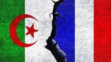 الجزائر تلغي بطاقات دخول مطاراتها وموانئها الممنوحة للسفارة الفرنسية