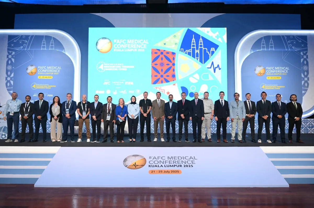 اللجنة الطبية في الاتحاد الآسيوي لكرة القدم تعبر عن إعجابها بالنجاح الباهر للمؤتمر الطبي الثامن اللجنة الطبية في الاتحاد الآسيوي لكرة القدم تعبر عن إعجابها بالنجاح الباهر للمؤتمر الطبي الثامن