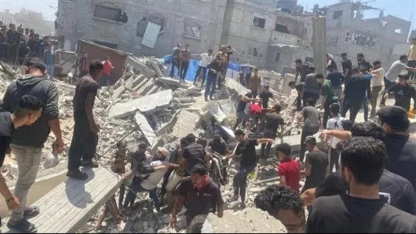 استشهاد 6 فلسطينيين نتيجة قصف إسرائيلي على مخيم للنازحين في مواصي خان يونس استشهاد 6 فلسطينيين نتيجة قصف إسرائيلي على مخيم للنازحين في مواصي خان يونس