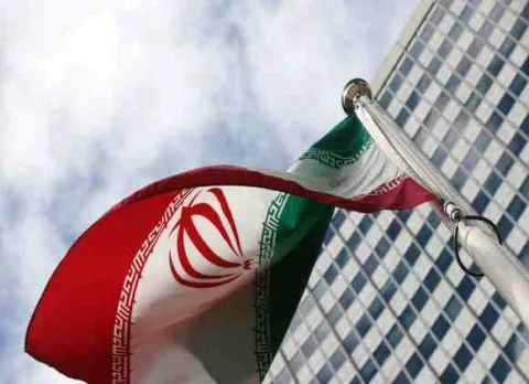 مسؤول إيراني: يتم تبادل الرسائل بين طهران وواشنطن عبر سلطنة عمان ونحتاج إلى ضمانات بعدم تكرار مثل هذه الهجمات.