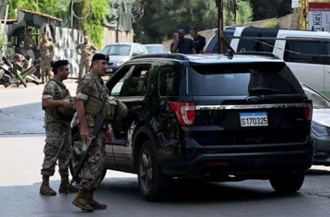 الجيش اللبناني يعلن عن إلقاء القبض على 90 سوريًا “بدون مستندات قانونية”