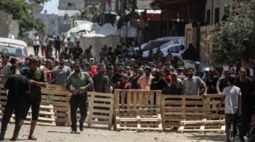 وسائل إعلام عبرية تزعم أن حمولة محلية شاركت في تدمير مبنى لحماس في بيت حانون بإذن من إسرائيل