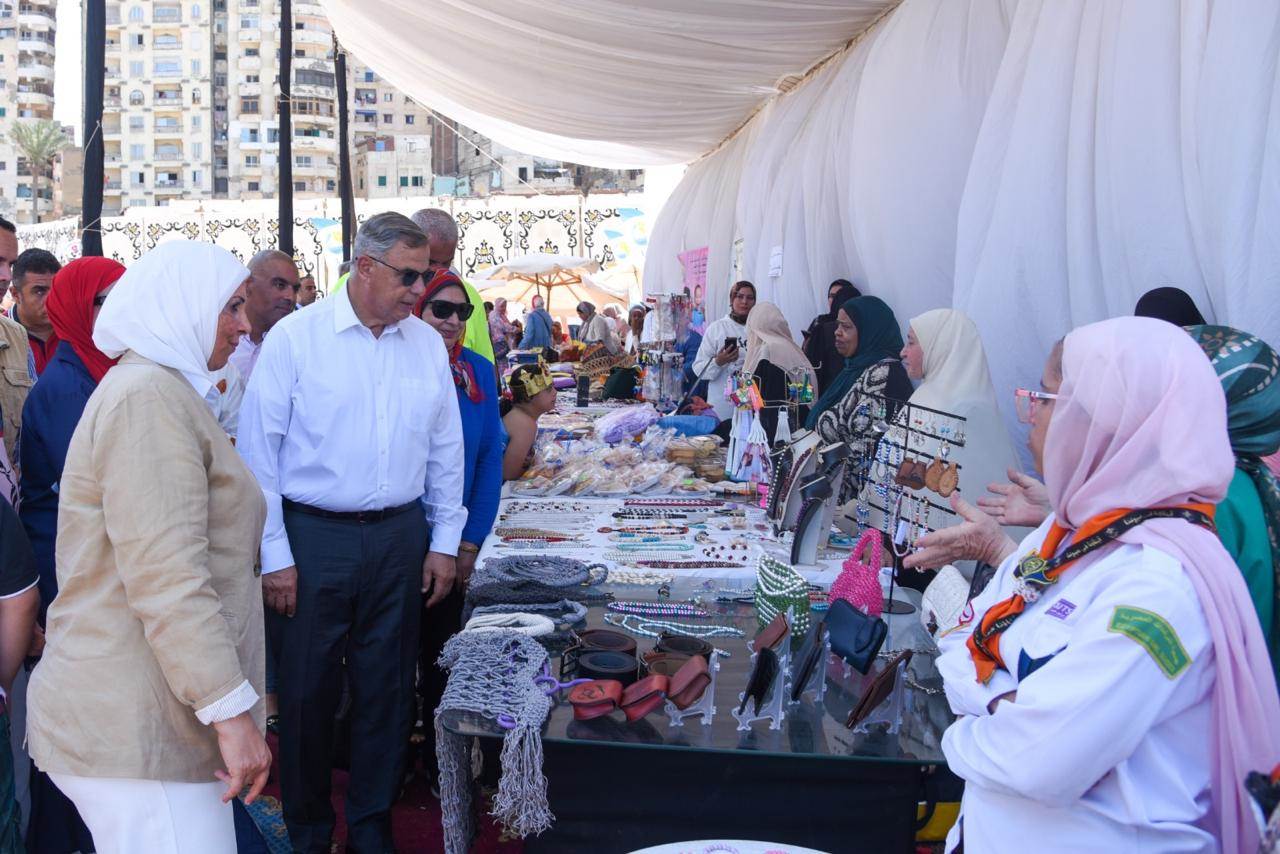 محافظ الإسكندرية يفتتح ميداني "الإسكندرية موجة حب" و"إسكندرية مهد الحضارات" بمنطقة سيدي جابر نطاق حي شرق بمشاركة المجتمع المدني
