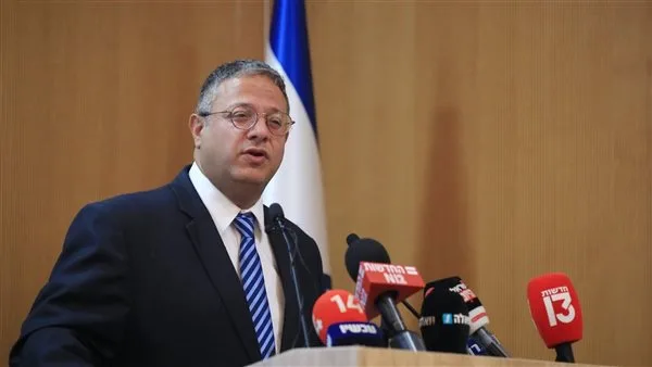 بن غفير: زيادة الدعم إلى غزة تعتبر استسلامًا لمزاعم حماس الزائفة بن غفير: زيادة الدعم إلى غزة تعتبر استسلامًا لمزاعم حماس الزائفة