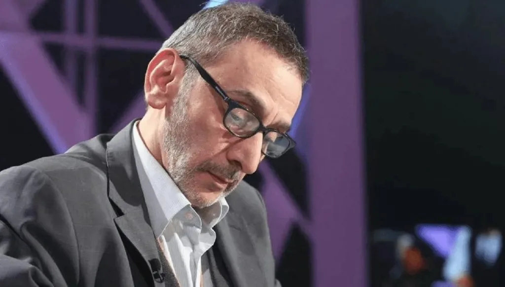 طارق الشناوي: زياد الرحباني كان ظاهرة فنية فريدة يمتلك إيماناً عميقاً بالحرية. طارق الشناوي: زياد الرحباني كان ظاهرة فنية فريدة يمتلك إيماناً عميقاً بالحرية.
