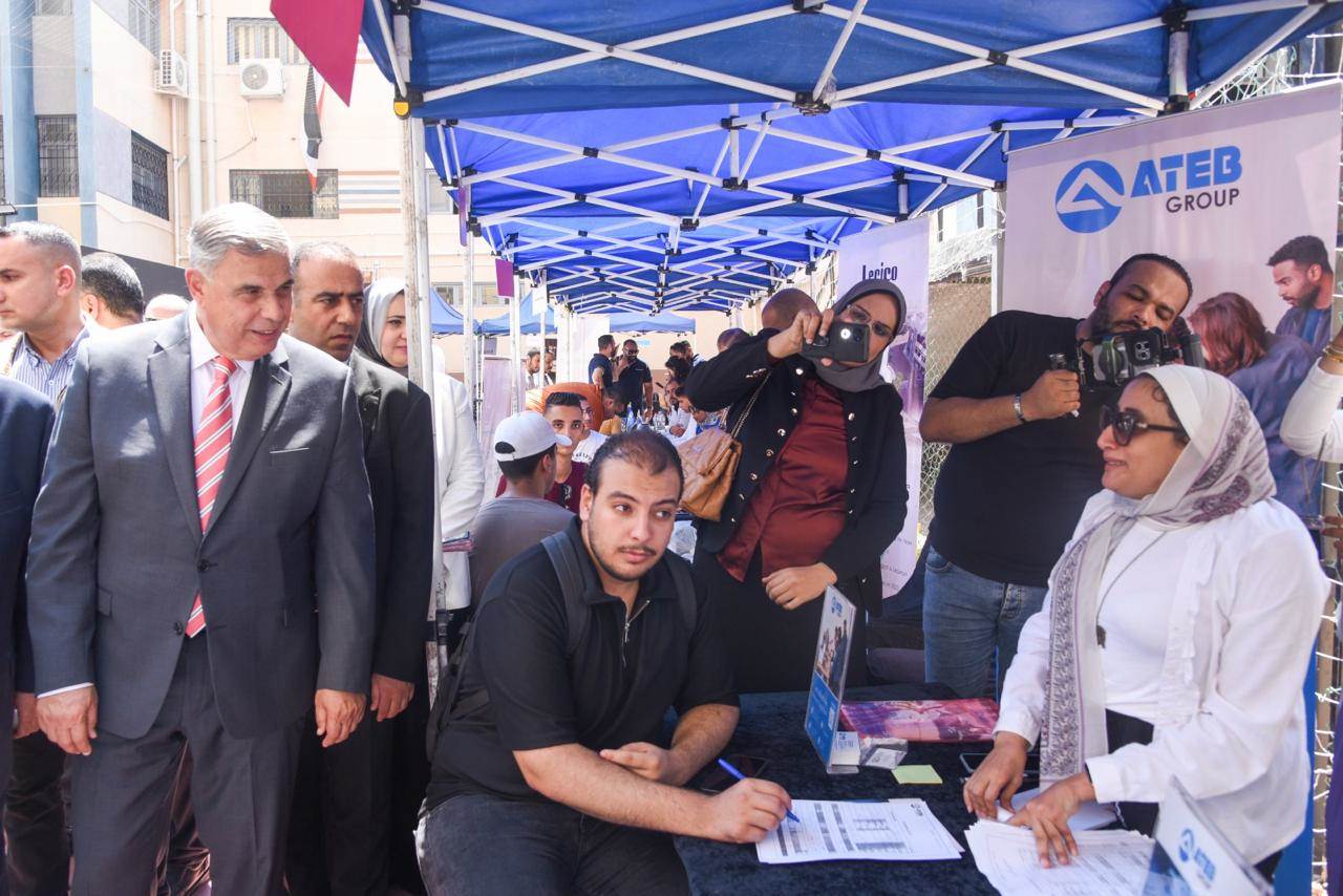 محافظ الإسكندرية يفتتح فعاليات الملتقى التوظيفي السادس لخريجي التعليم الفني ضمن مبادرة " انزل اشتغل "بمشاركة 45 شركة وتوفير 9000 فرصة عمل متنوعة