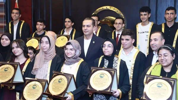 مليونية من الجنيهات للأوائل ورحلة عمرة لأمهات المتفوقين.. “مستقبل وطن” يقيم احتفالاً كبيراً لتكريم خريجي الثانوية العامة بحضور الأمين العام