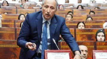 وزارة التعليم المغربية تشمل أداء الصلوات الخمس في المواعيد المدرسية وتخصص حصصًا تدريبية للوضوء.