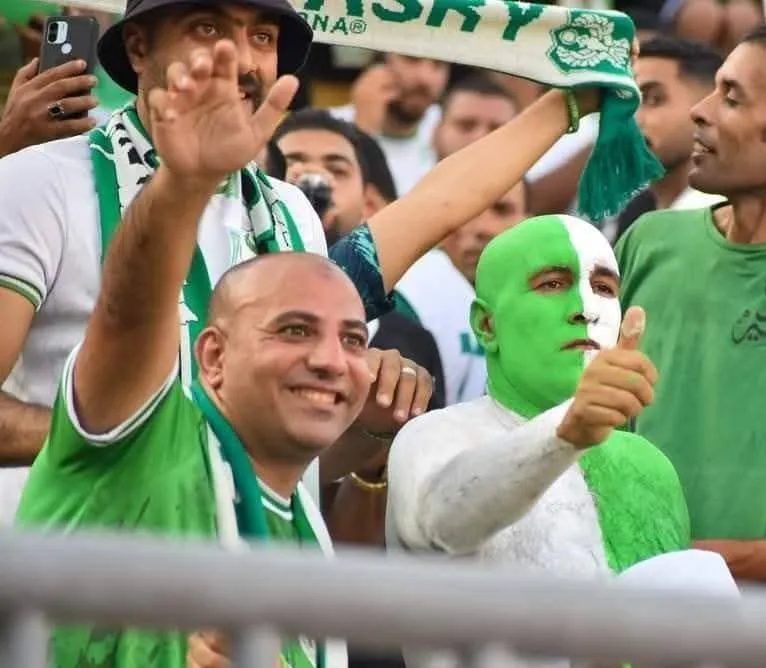 رحيل العلامة البورسعيدية.. أول مشجع في مصر وإفريقيا يزين جسده بعلم وطنه