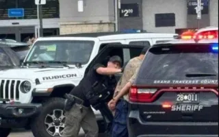 أمريكا: وقوع 11 إصابة في حادث طعن داخل متجر كبير بولاية ميشيغن