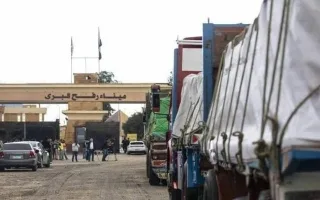 انطلاق شاحنات الإغاثة من معبر رفح نحو قطاع غزة