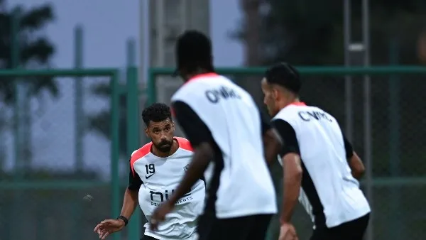 وليد صلاح عبد اللطيف: الزمالك يتعاقد مع لاعبين غير مشهورين بينما ينتقلون لنجوم بالأهلي. وليد صلاح عبد اللطيف: الزمالك يتعاقد مع لاعبين غير مشهورين بينما ينتقلون لنجوم بالأهلي.