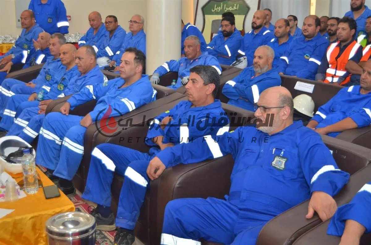 رئيس الهيئة يزور حقول العلمين بشركة الحمرا لتعزيز الاستفادة من الموارد النفطية رئيس الهيئة يزور حقول العلمين بشركة الحمرا لتعزيز الاستفادة من الموارد النفطية