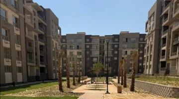 وزير الإسكان يراقب تقدم المشاريع واستعدادات تسليم جنة 4 في الشيخ زايد