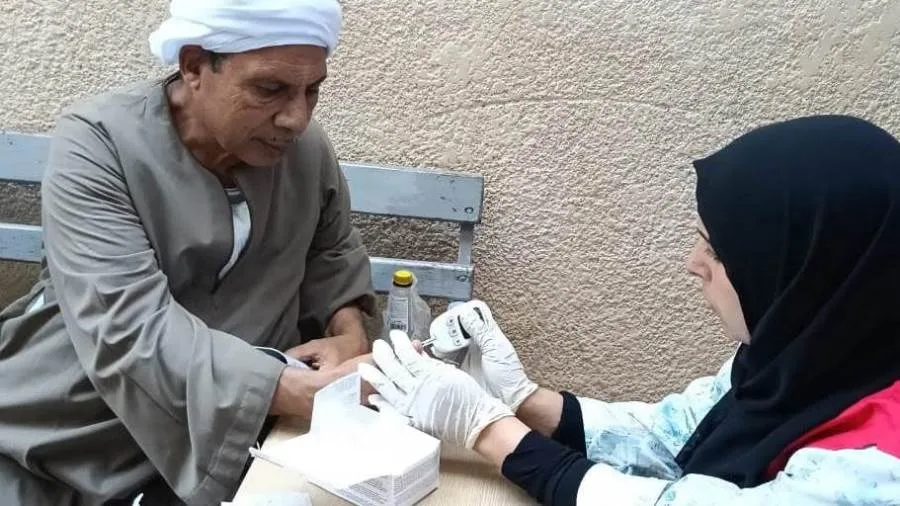«الصحة»: مبادرة «100 يوم صحة» وفرت 15 مليون و616 ألف خدمة طبية مجانية في 11 يوماً «الصحة»: مبادرة «100 يوم صحة» وفرت 15 مليون و616 ألف خدمة طبية مجانية في 11 يوماً