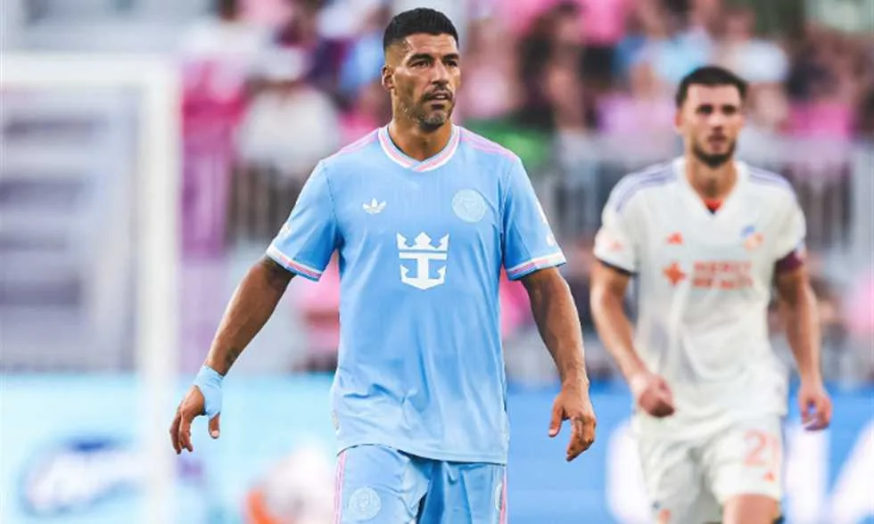 بعد غياب ميسي وألبا، إنتر ميامي يتعادل دون أهداف مع سينسيناتي في الدوري الأمريكي بعد غياب ميسي وألبا، إنتر ميامي يتعادل دون أهداف مع سينسيناتي في الدوري الأمريكي