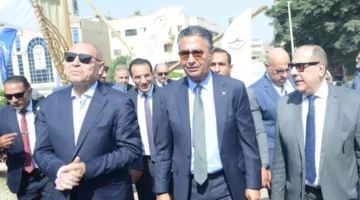 وزير التموين ومحافظ القاهرة يطلقان سوق “اليوم الواحد” في منطقة الجمالية