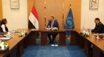 الرعاية الصحية تتابع مع رئيس شركة نوفارتس مصر تقدم تنفيذ مذكرة التفاهم لتعزيز خدمات مرضى الأورام.