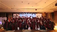 الجامعة الأردنية الشرق الأوسط تحتفل بتخرج الطلاب المصريين فيها
