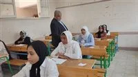وكيل وزارة التعليم بالأقصر يزور مدارس لمتابعة سير الامتحانات