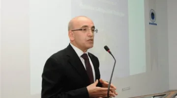 وزير المالية التركي: الاقتصاد يستعيد “مساراً إيجابياً”