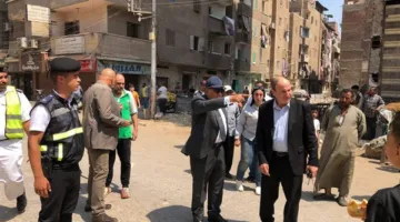 محافظ الدقهلية يوجه بإزالة الباعة الجائلين من شارع الجلاء ونقلهم إلى أماكن ملائمة.