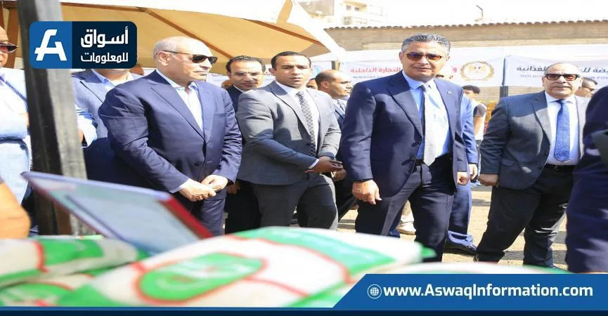 وزير التموين: مبادرة “أسواق اليوم الواحد” تهدف إلى تنظيم الأسواق والأسعار وتقليل الوسطاء. وزير التموين: مبادرة “أسواق اليوم الواحد” تهدف إلى تنظيم الأسواق والأسعار وتقليل الوسطاء.