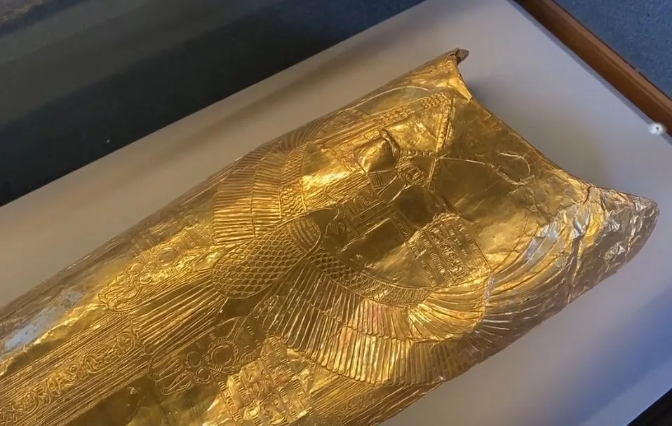 بردية الموتى في الغريفة: اكتشاف مصري يُعيد صياغة المعتقدات المتعلقة بالجنائز في العصور القديمة بردية الموتى في الغريفة: اكتشاف مصري يُعيد صياغة المعتقدات المتعلقة بالجنائز في العصور القديمة