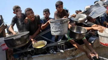المستشار الألماني يطالب نتنياهو بتقديم الدعم لـ “المحتاجين” في غزة