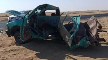 أربعة مصابين جراء اصطدام سيارتين على الطريق الصحراوي الغربي في أسوان