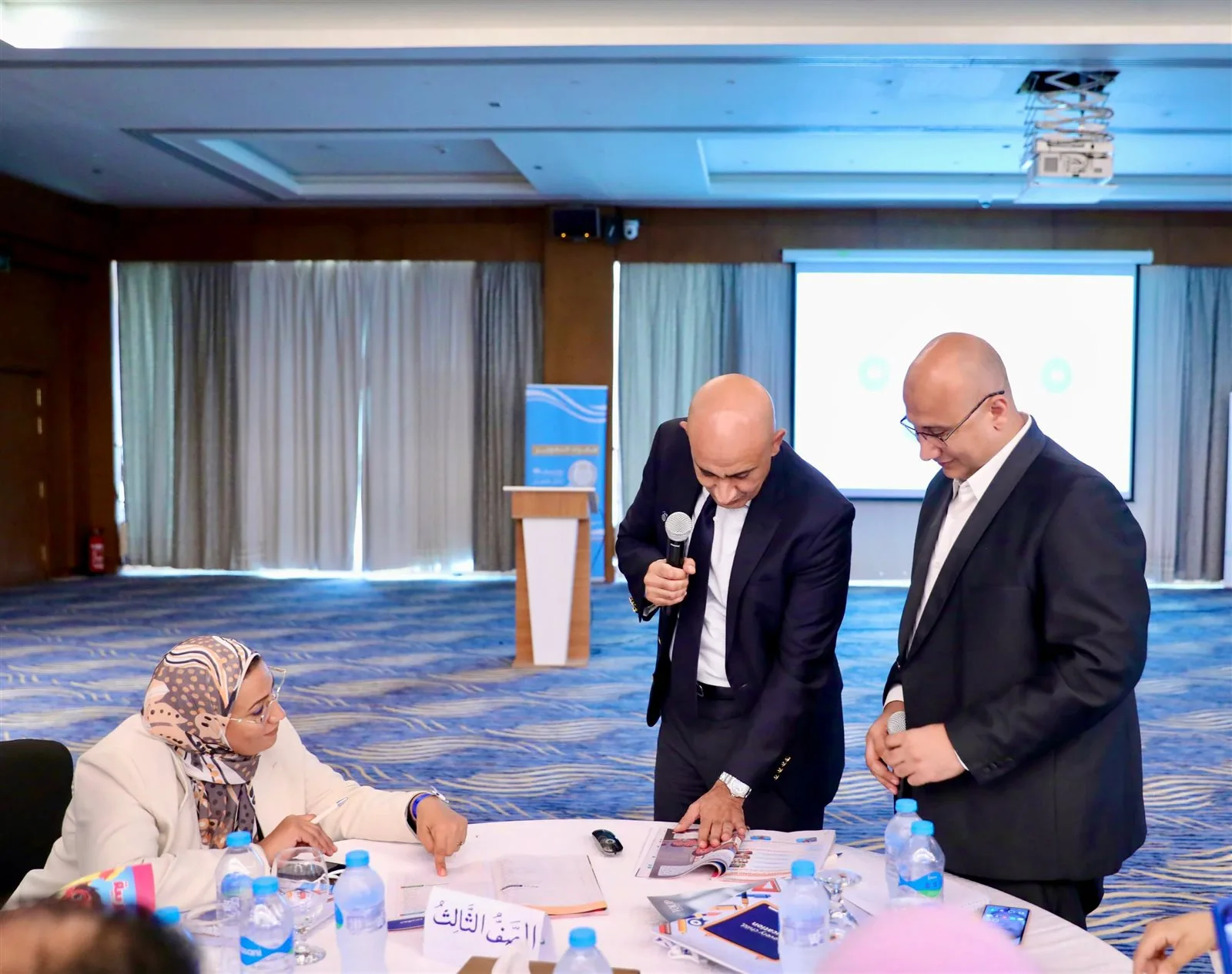 وزير التعليم يطلق البرنامج التدريبي لمعلمي اللغة العربية بالتعاون مع اليونيسف وزير التعليم يطلق البرنامج التدريبي لمعلمي اللغة العربية بالتعاون مع اليونيسف