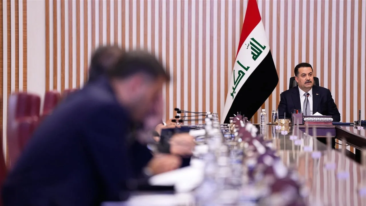 رئيس الحكومة يوجه تعليمات مشددة حول تدابير الأمان والدفاع المدني رئيس الحكومة يوجه تعليمات مشددة حول تدابير الأمان والدفاع المدني