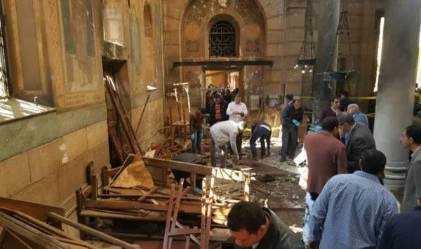 زيادة عدد ضحايا الهجوم الإرهابي على كنيسة في شرق الكونغو إلى 34 قتيلاً.