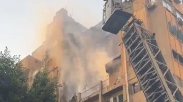 باستخدام السلالم الهيدروليكية.. فرق الحماية المدنية تتعامل مع حريق في شقة بوسط المدينة
