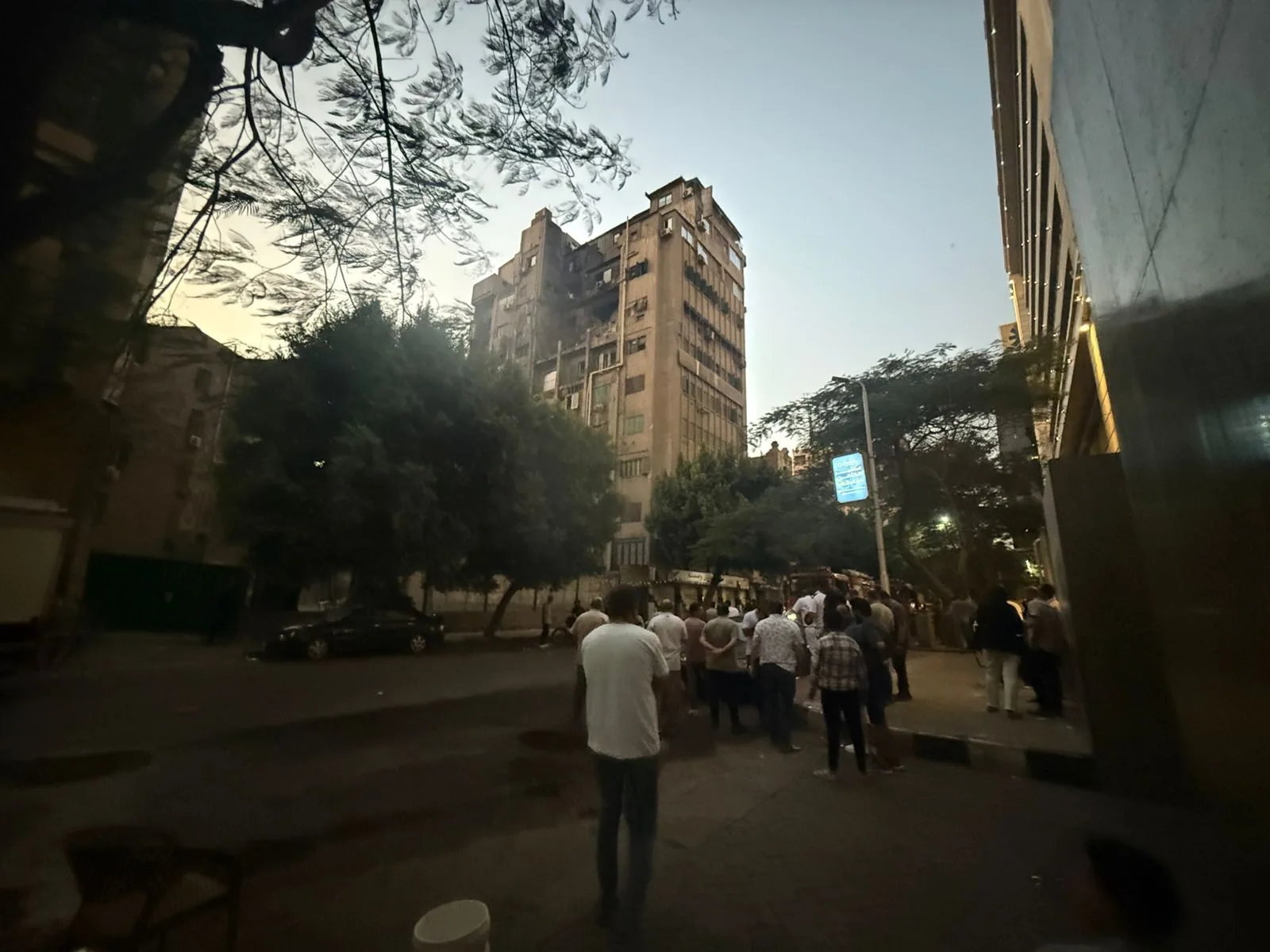 الحماية المدنية تُجنّب عمارة في وسط المدينة من خطر الحريق بعد نشوبه في شقة سكنية | صور الحماية المدنية تُجنّب عمارة في وسط المدينة من خطر الحريق بعد نشوبه في شقة سكنية | صور