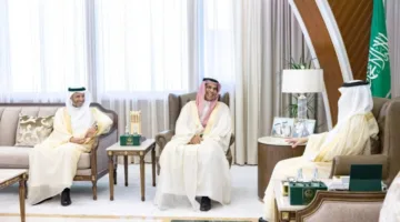 أمير المنطقة الشرقية يلتقي برئيس مجلس أمناء جامعة الإمام عبدالرحمن بن فيصل