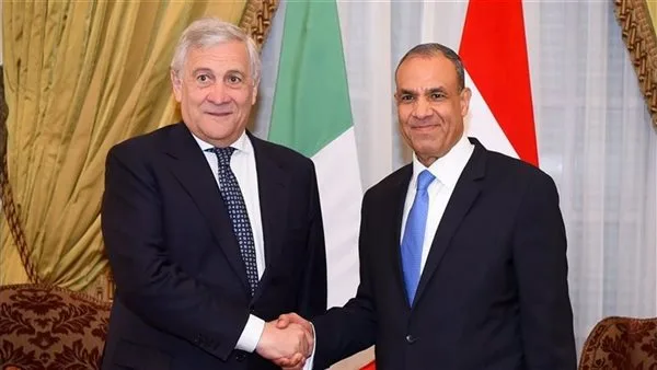 وزير الخارجية يبرز لنظيره الإيطالي جهود مصر في تحقيق وقف إطلاق النار وتسهيل وصول المساعدات إلى غزة وزير الخارجية يبرز لنظيره الإيطالي جهود مصر في تحقيق وقف إطلاق النار وتسهيل وصول المساعدات إلى غزة