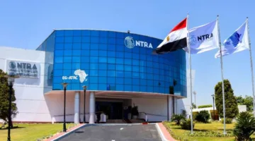 عاجل.. الاتصالات تؤكد استمرار إعفاء هاتف واحد للمسافرين مع وقف الأجهزة المعدلة.