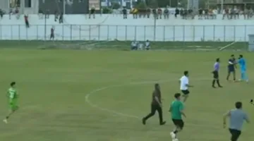 شجار وحضور جماهيري يقطع مباراة المصري البورسعيدي والترجي قبل انتهاءها بفترة قصيرة