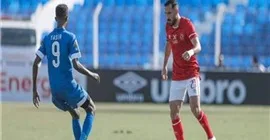 الصفاقسي يكشف عن مفاجأة بشأن صفقة تعاقده مع علي معلول.