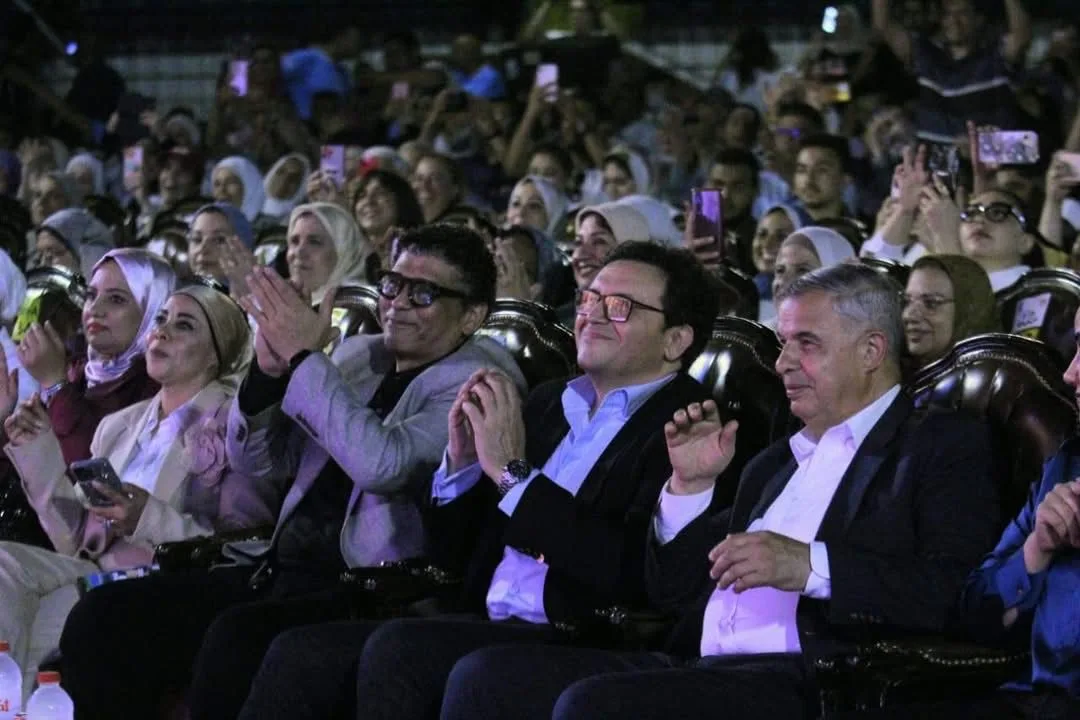 إيهاب توفيق والفرقة الموسيقية العربية يفتتحان “صيف الأوبرا 2025” في ستاد الإسكندرية (صور) إيهاب توفيق والفرقة الموسيقية العربية يفتتحان “صيف الأوبرا 2025” في ستاد الإسكندرية (صور)
