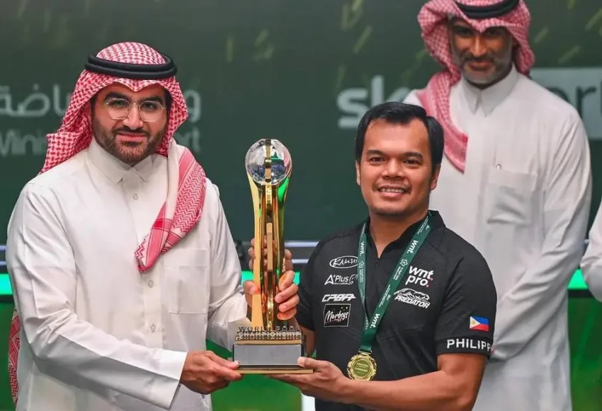 كرلو الفلبيني يُتوج ببطولة العالم للبلياردو في جدة كرلو الفلبيني يُتوج ببطولة العالم للبلياردو في جدة