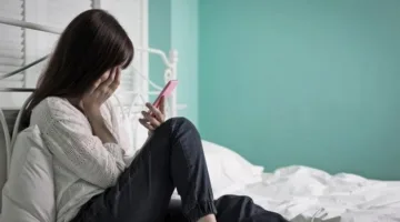 تفاصيل حكم المحكمة ببراءة المتهمة في قضية تهديد وابتزاز طبيب في القاهرة الجديدة