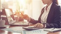 هل تُعطى النساء إجازة ويتم تقليص ساعات العمل كوسيلة لترشيد الاستهلاك؟