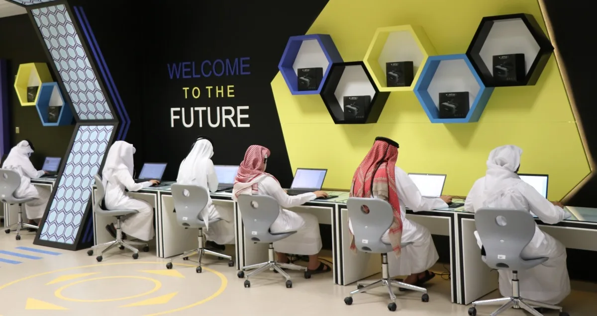 قبول 64 طالبًا من بين 500 تقدموا إلى مدرسة العلوم والتكنولوجيا قبول 64 طالبًا من بين 500 تقدموا إلى مدرسة العلوم والتكنولوجيا