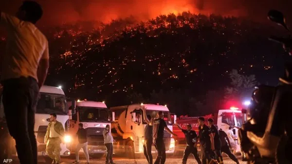 إخلاء 3500 فرد في تركيا نتيجة حرائق الغابات