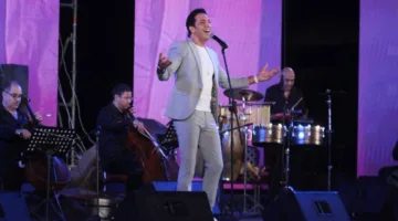 وزير الثقافة ومحافظ الإسكندرية يطلقان فعاليات مهرجان الأوبرا الصيفي في الاستاد
