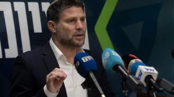 وزير مالية الاحتلال: إدخال المساعدات إلى غزة خطوة استراتيجية تهدف إلى إنهاء حماس